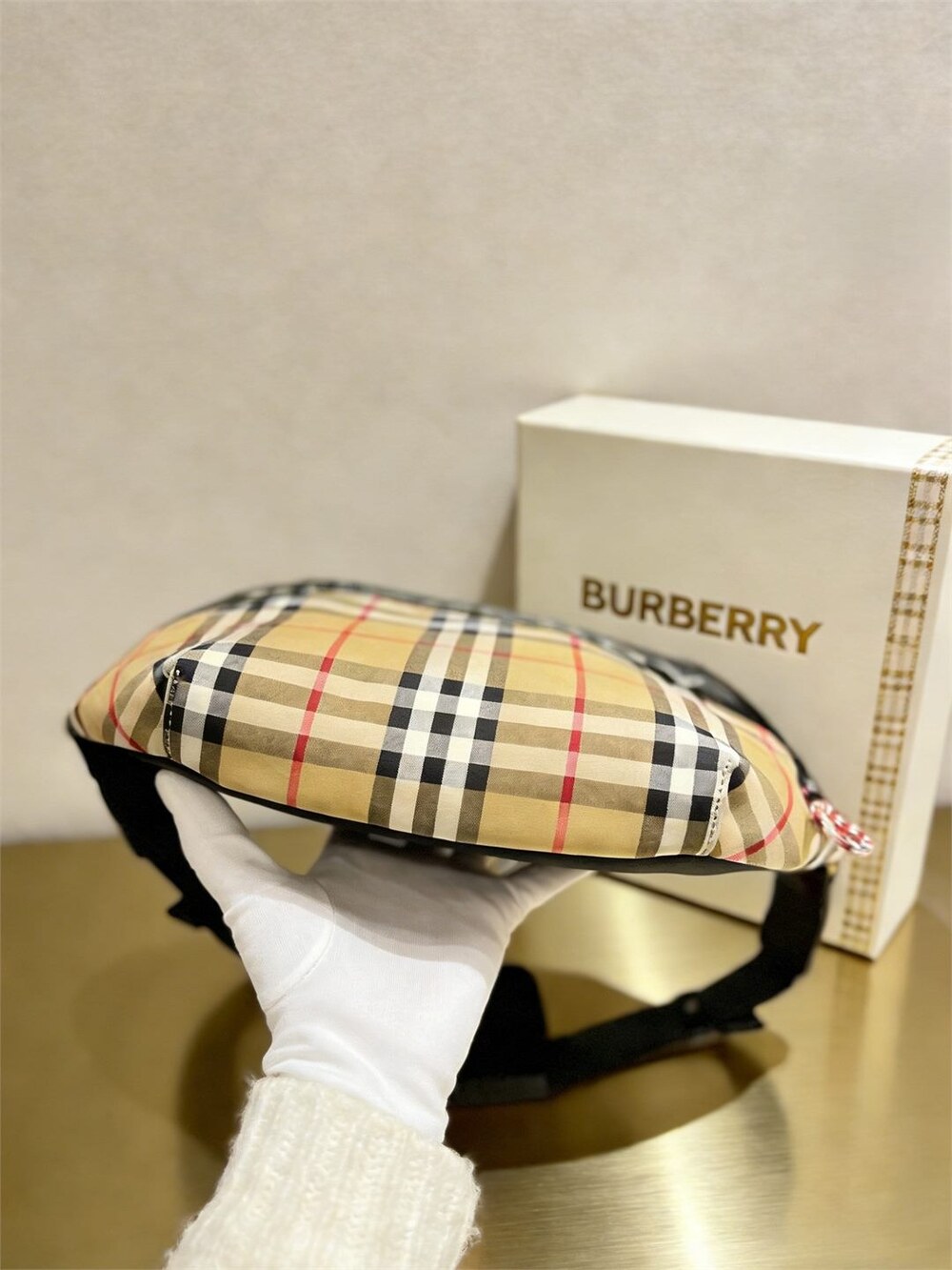 Burberry Vintage Check Belt Bag - Picture 4 of 6